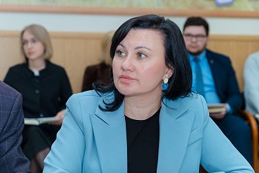 Депутаты будут сообщать о своих заграничных поездках